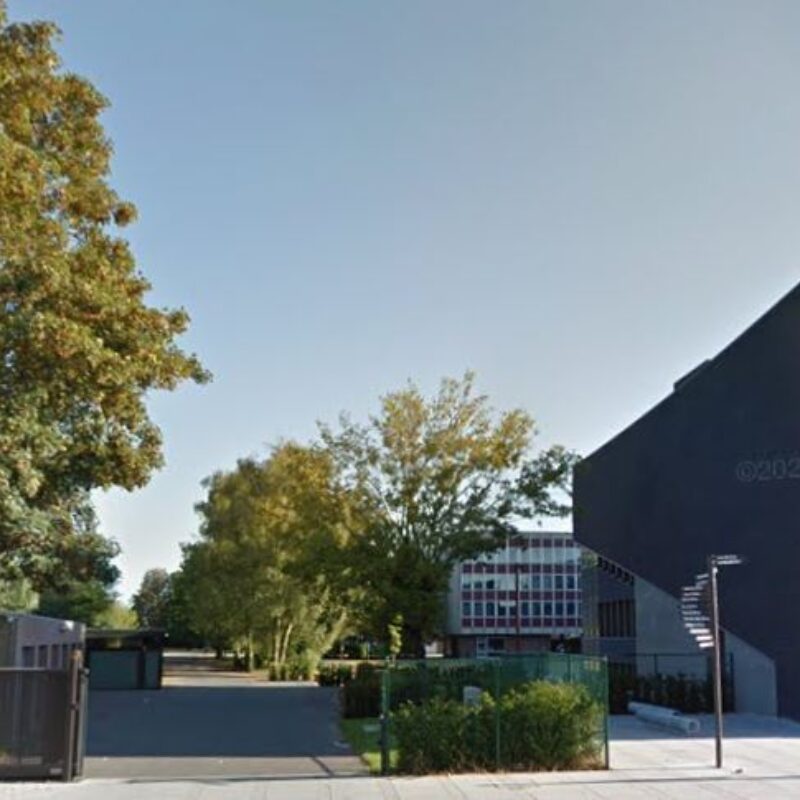 Heyo vakantiekampen Brugge M ingang